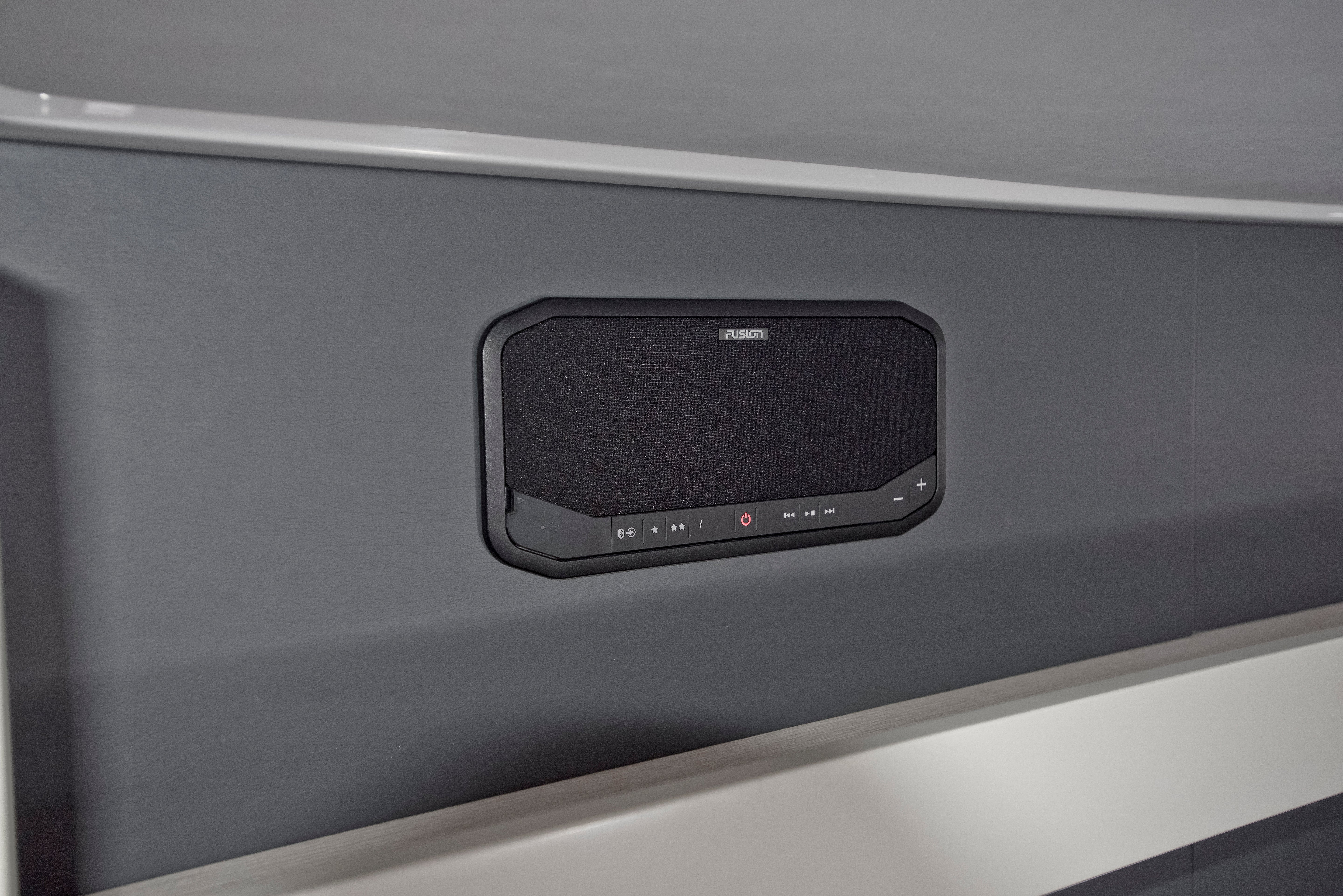 Garmin Fusion® Panel-Stereo, indendørs